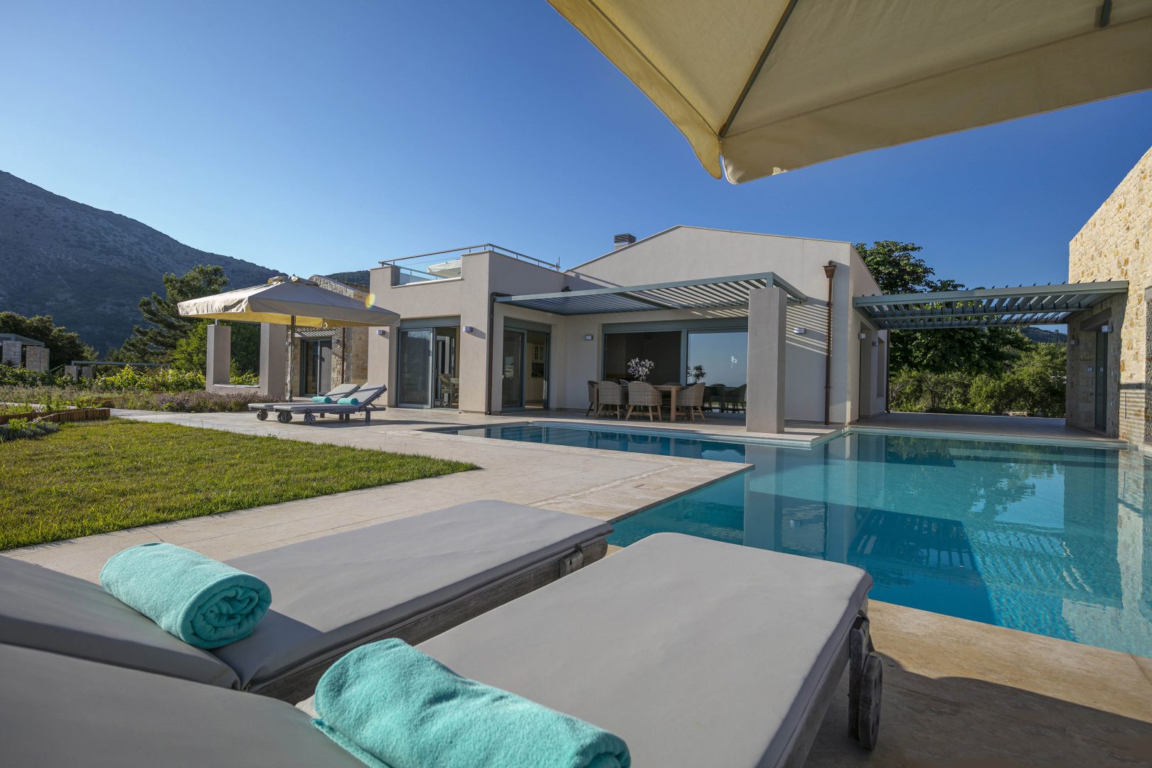 Lefkada – Modern
