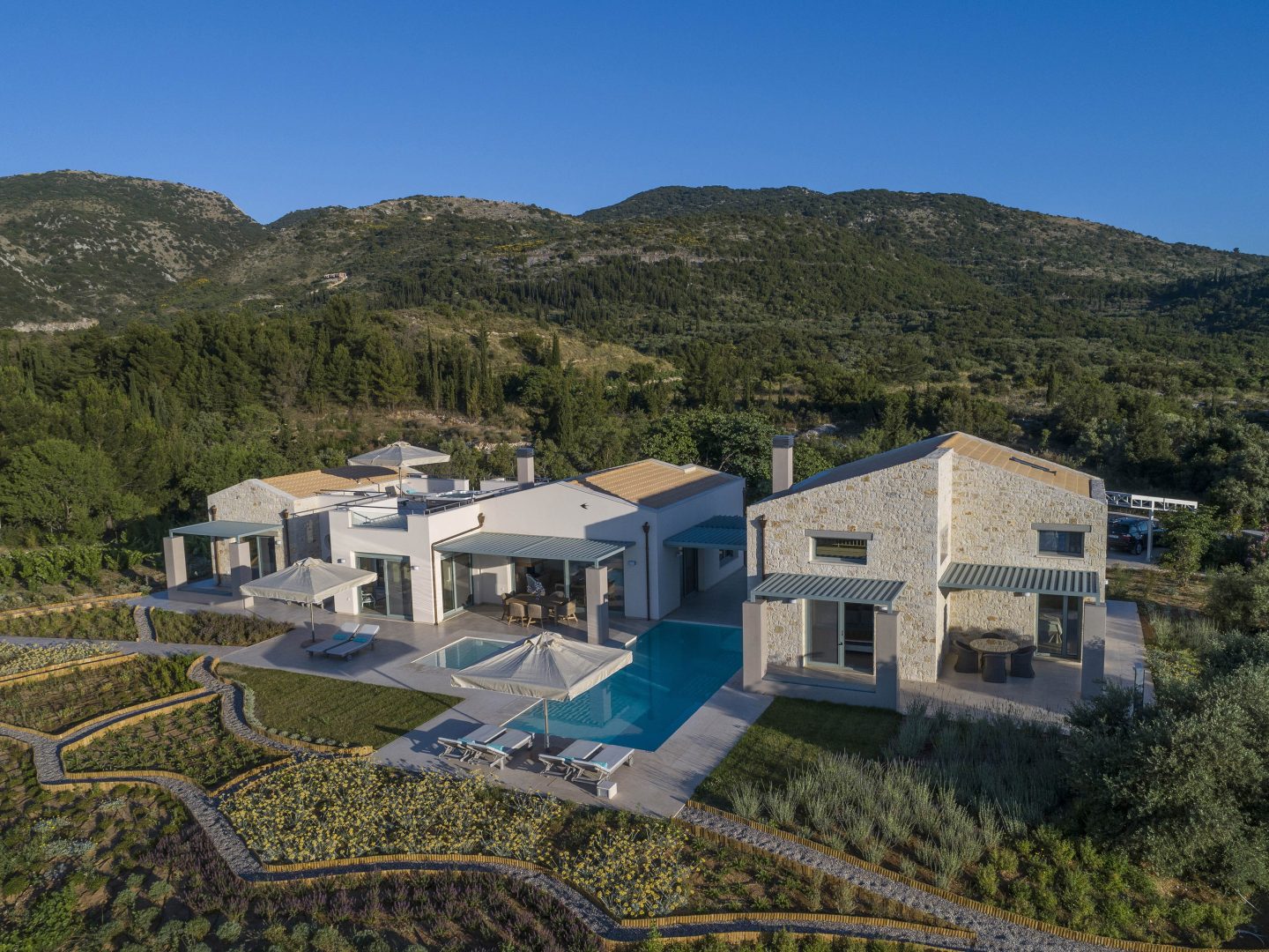 Lefkada – Modern