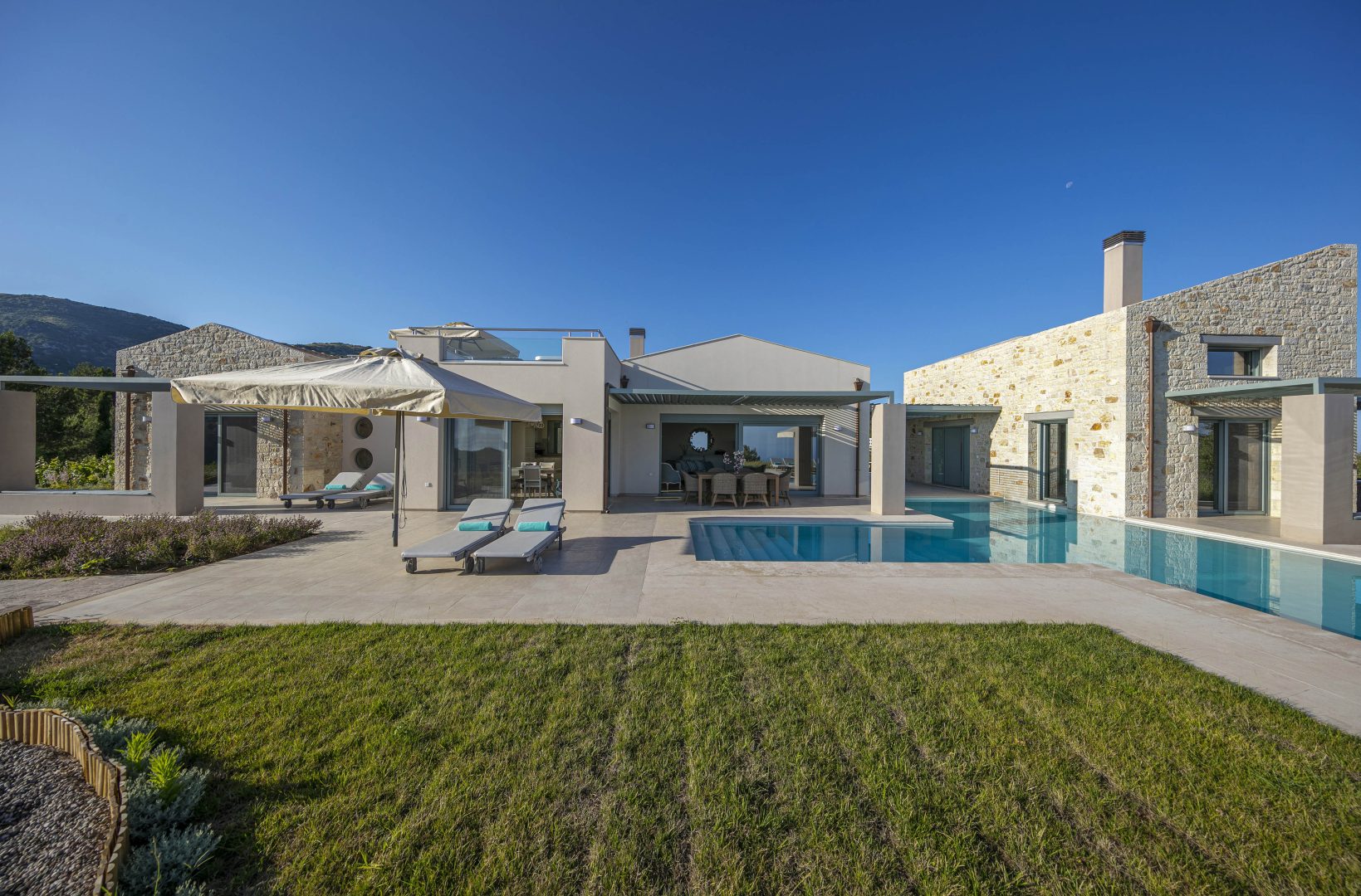 Lefkada – Modern