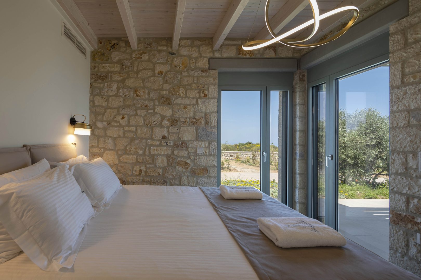 Lefkada – Modern