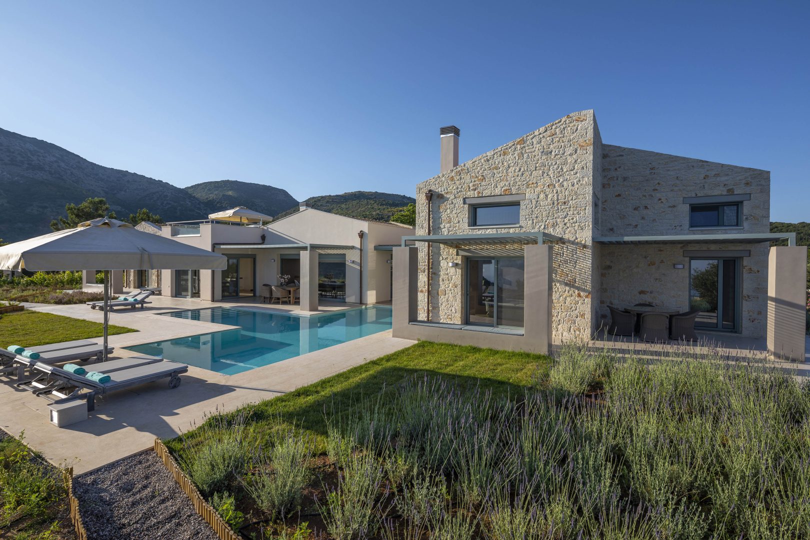 Lefkada – Modern
